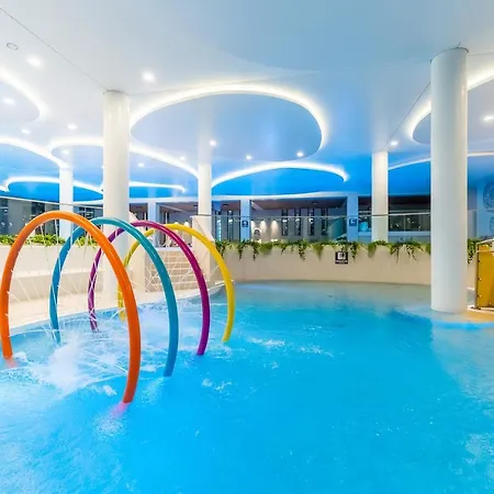 Polanki Aqua Familly With Free Pool & Wellness 公寓